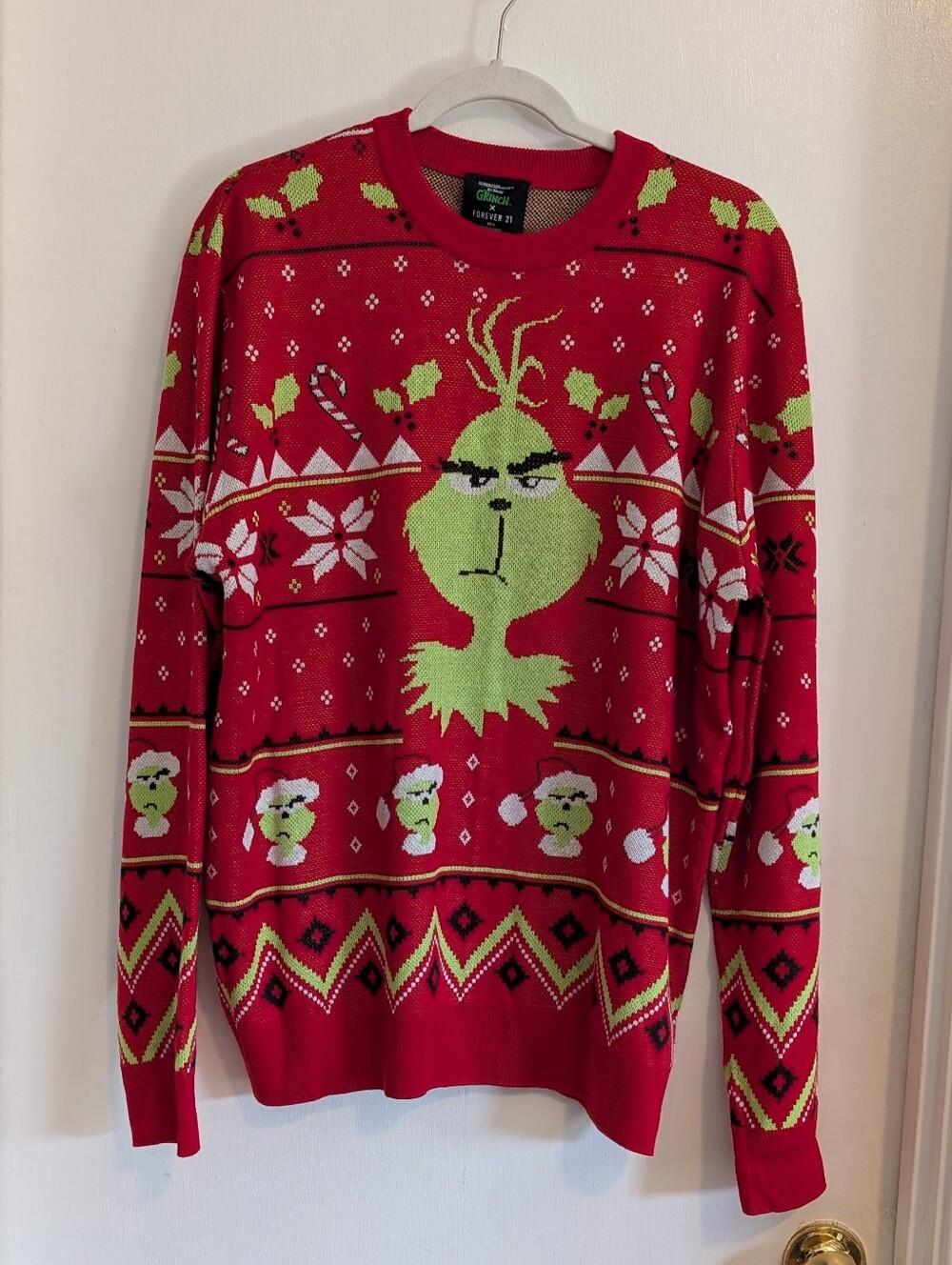 Forever 21 Mens + Grinch Christmas sweater size XL